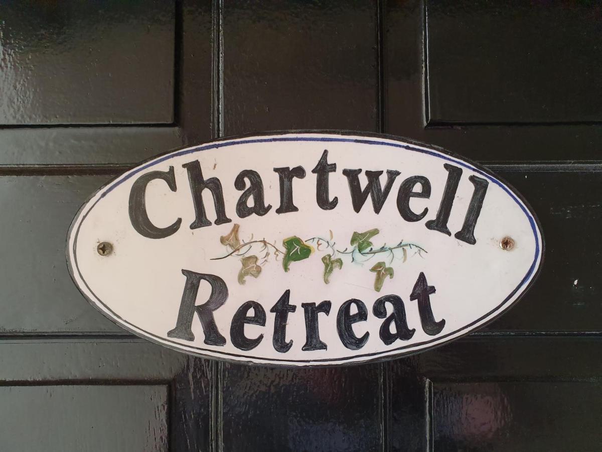 Chartwell Retreat Apartment Уитби Екстериор снимка