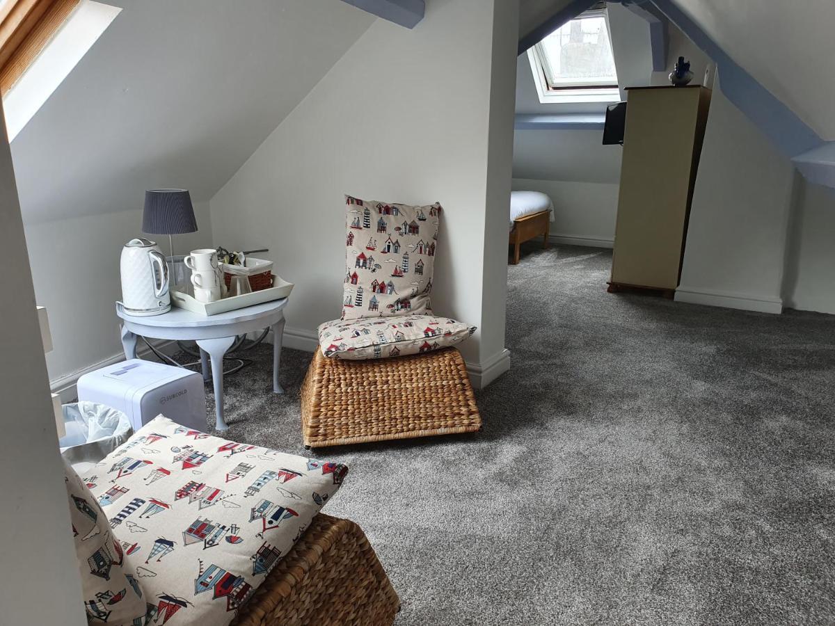 Chartwell Retreat Apartment Уитби Екстериор снимка