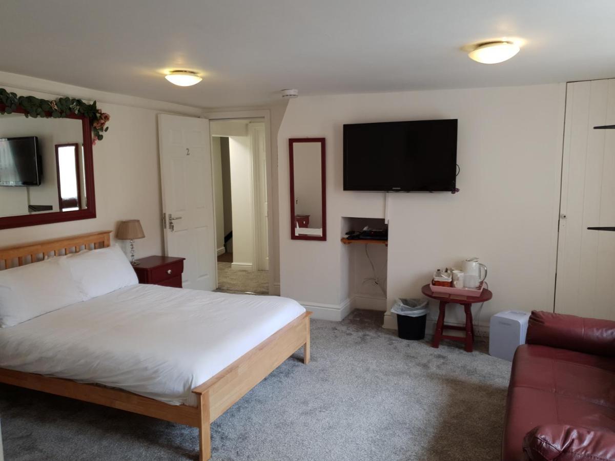 Chartwell Retreat Apartment Уитби Екстериор снимка