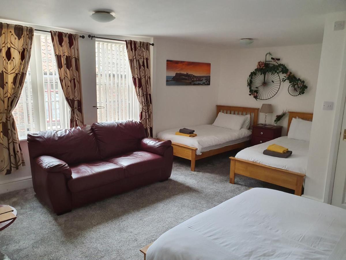 Chartwell Retreat Apartment Уитби Екстериор снимка